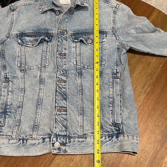H&M Classic Denim Trucker Jacket Cotton Women's Size Small Light wash - Picture 9 of 10